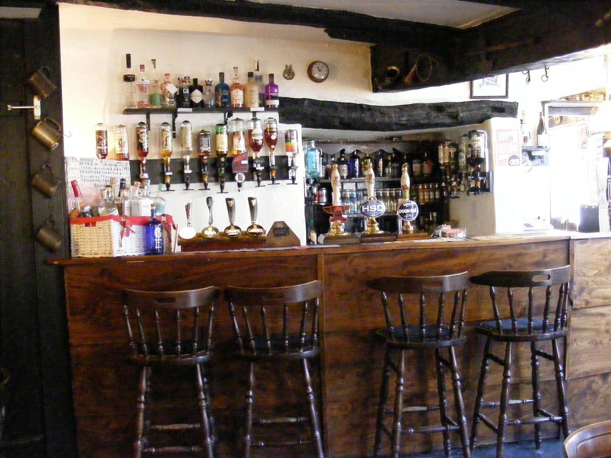 The Tree Inn Bude Eksteriør billede